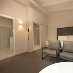Middlemore Motel