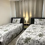Murphys Guest Home - Big Savings With Daytime Noise, 3-Night Minimum