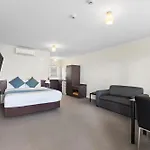 Bks Pioneer Motel