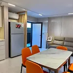 Cosy Villa In North Shore Minutes From Cbd