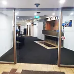 Airport Palms Hotel