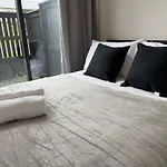 Hot Deal! Brand New Townhouse Close To Rainbow\'S End