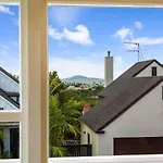 Serene 2Br Home In Meadowbank W Balcony & Parking