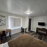 Rockfield Motel