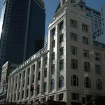 The Elliott Hotel