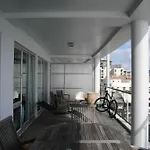 Stunning Apartment At Princes Wharf