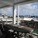 Stunning Apartment At Princes Wharf
