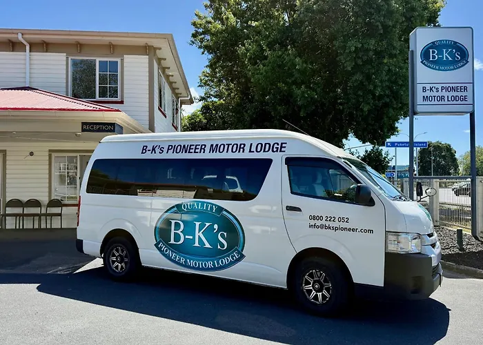 Bks Pioneer Motel
