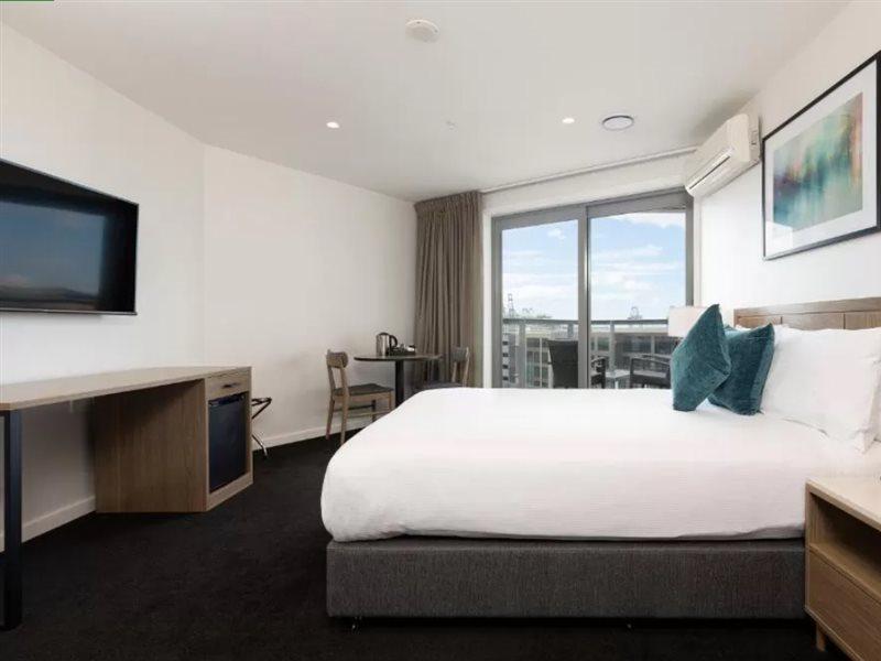 Nesuto Stadium Hotel 4*
