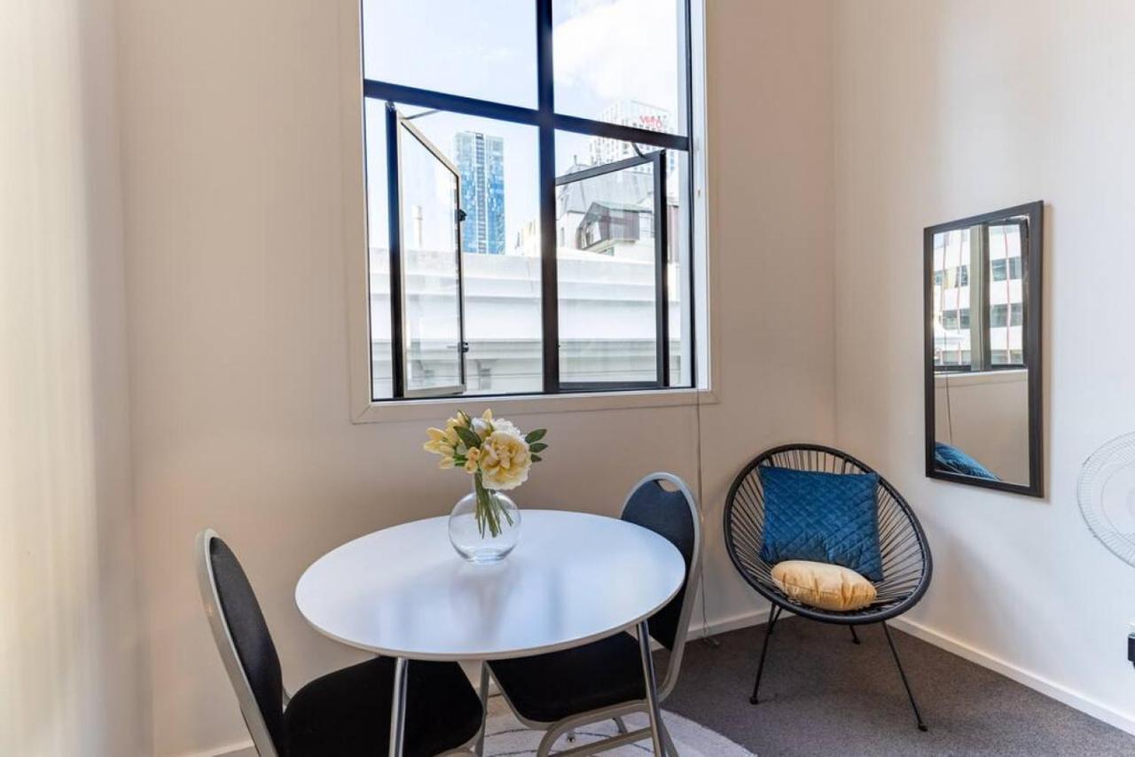 Bright Cbd -near Skytower - Wifi - Cityscape Apartment *