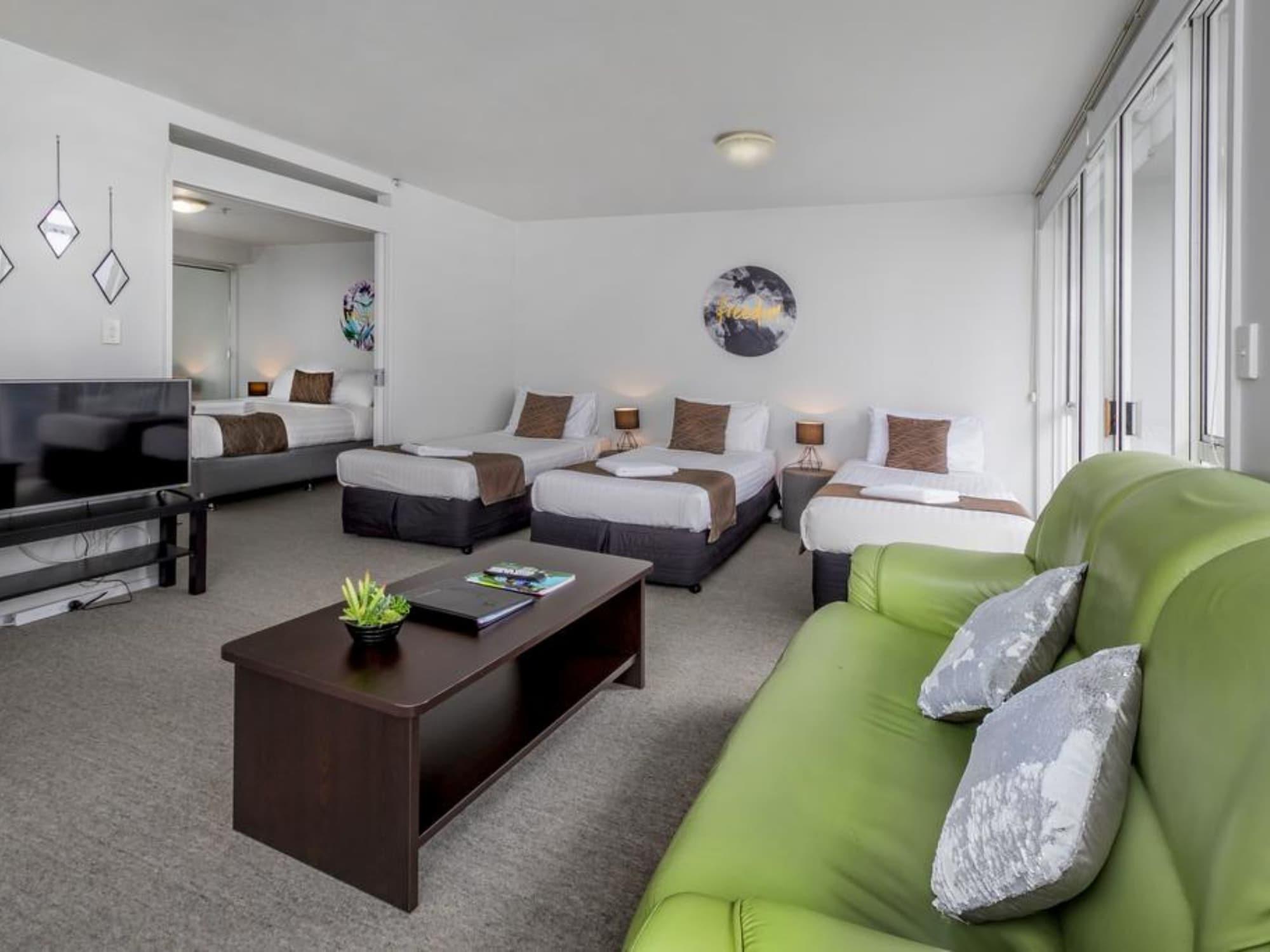 Crown On Cintra Lane Aparthotel 4*