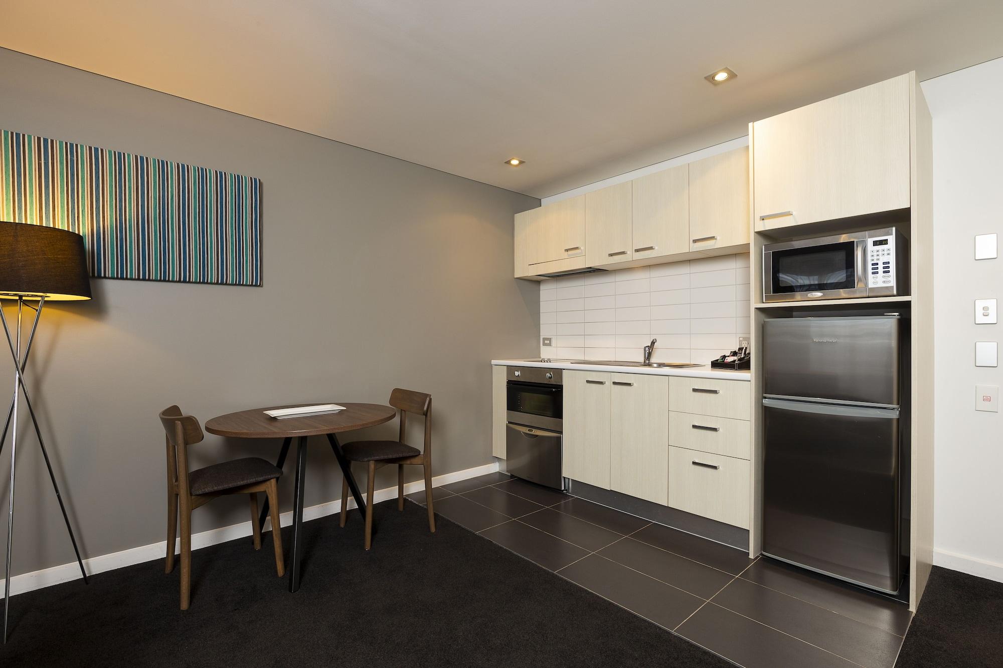 Nesuto Stadium Hotel 4*