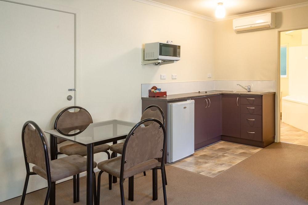 Motel Bks Pioneer 4*