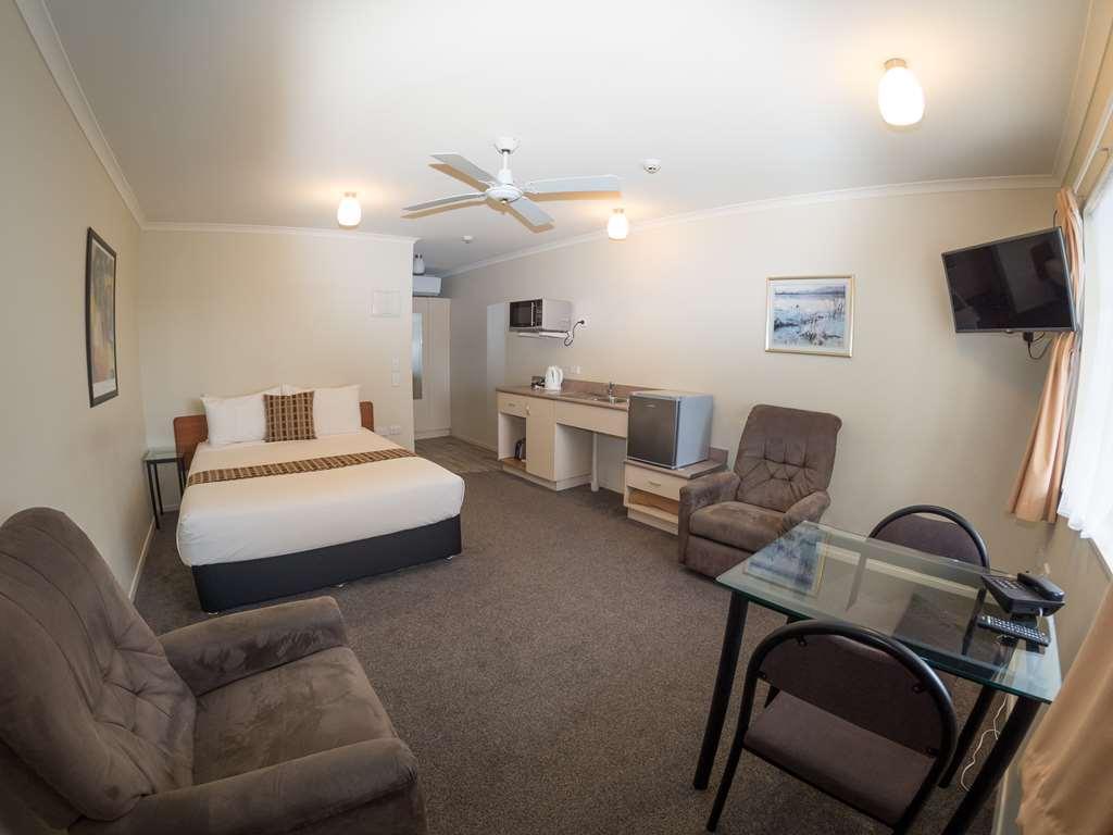 Bks Pioneer 4*