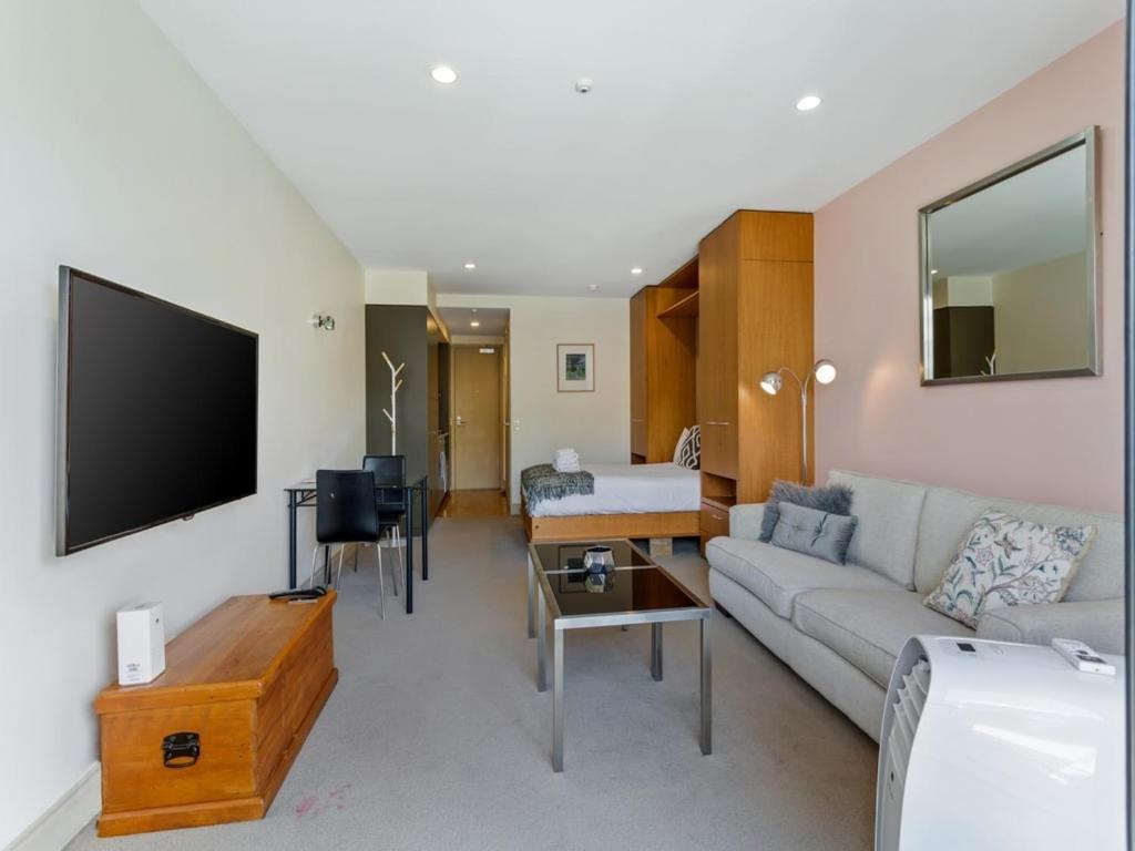Apartment Beautiful In The Viaduct With Free Carpark! Auckland
