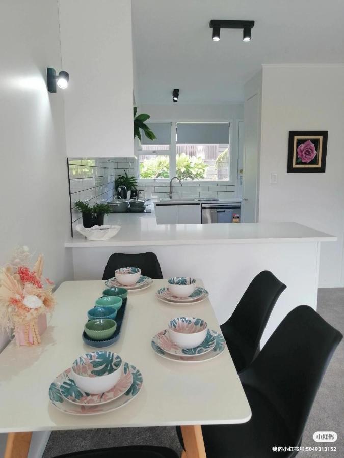 Centre Takapuna 2 Beds & Garage & Netflix *