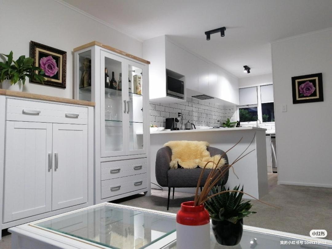 Centre Takapuna 2 Beds & Garage & Netflix Apartamento