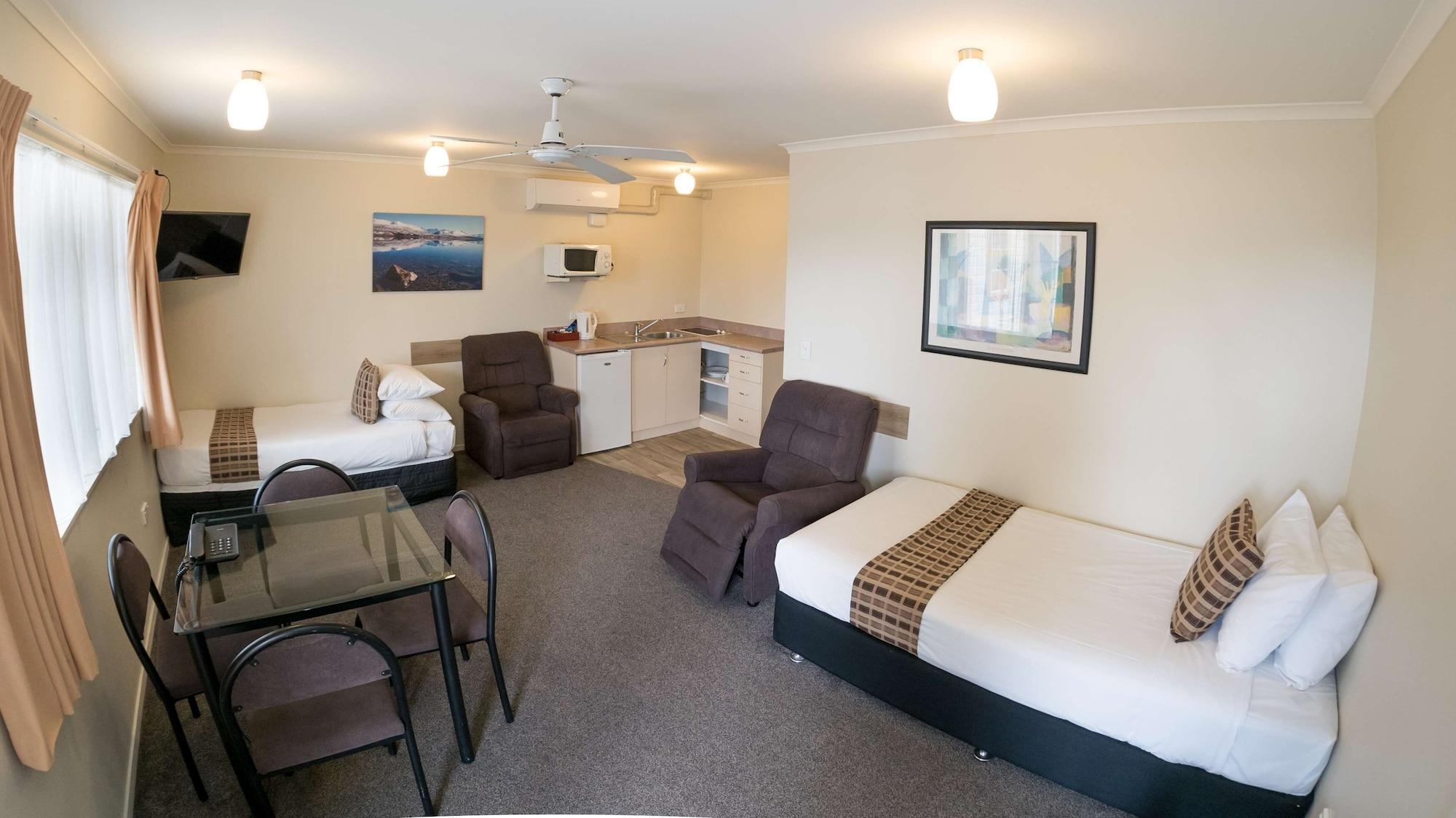 Bks Pioneer Auckland