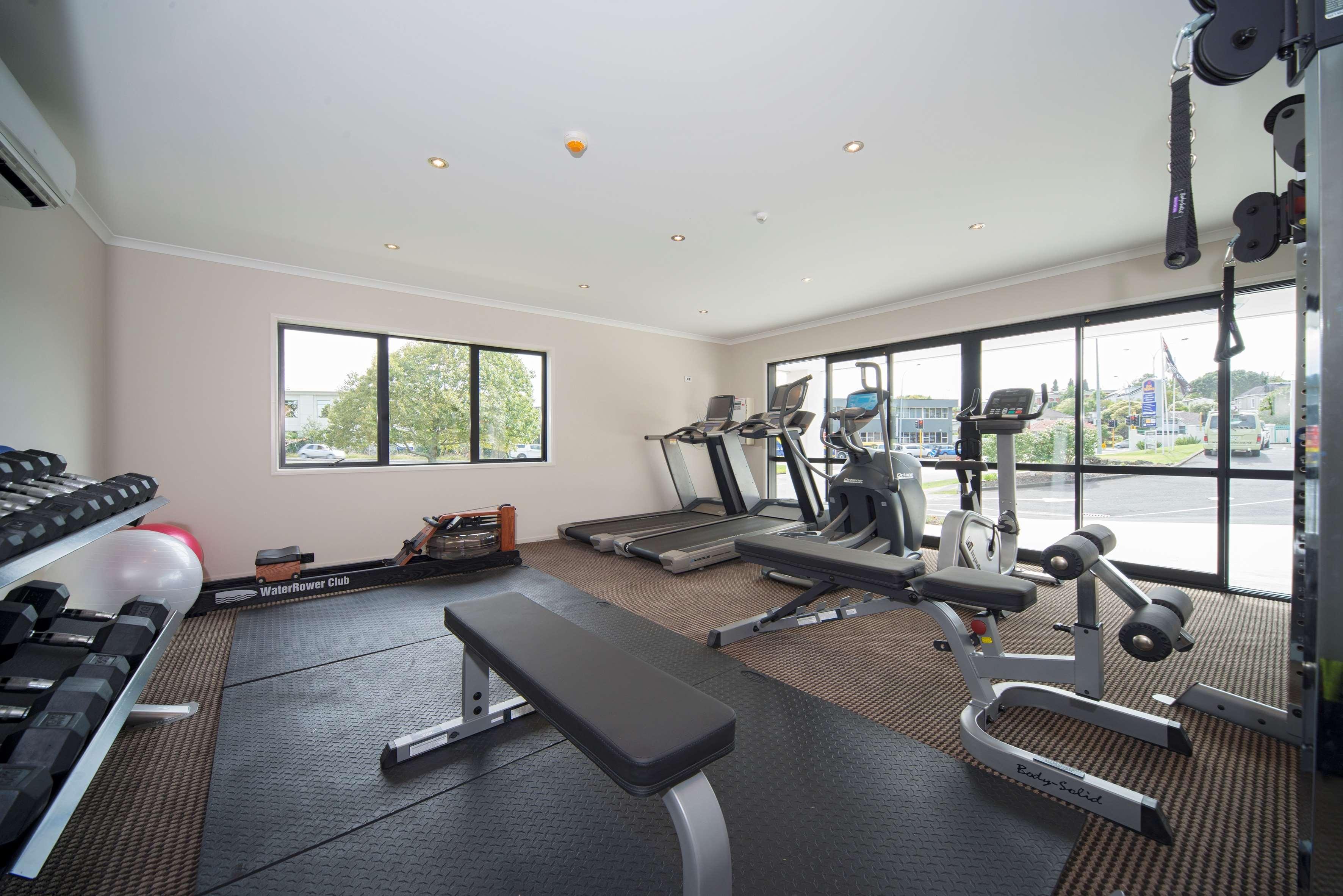 Best Western Ellerslie International 4*