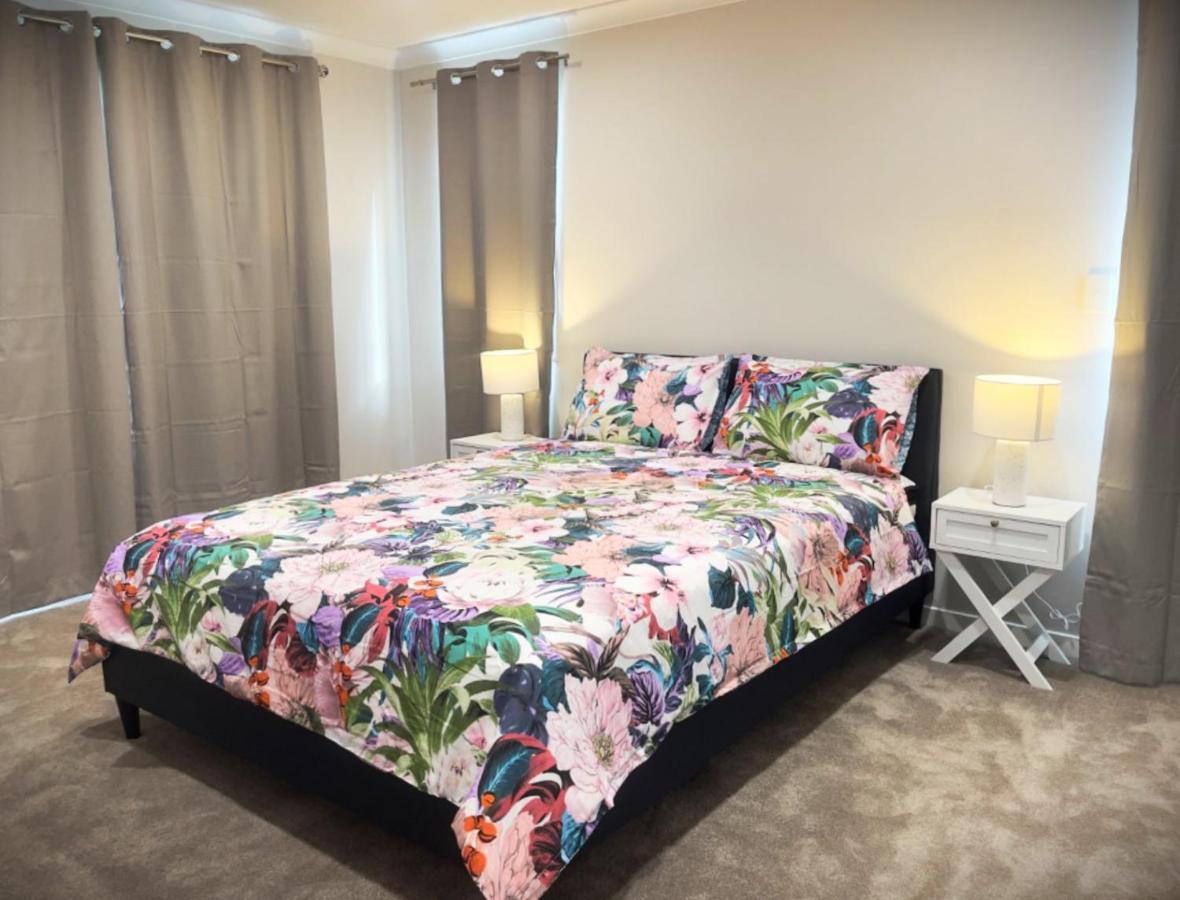 Guest house Murphys Guest - Big Savings With Daytime Noise, 3-night Minimum *
