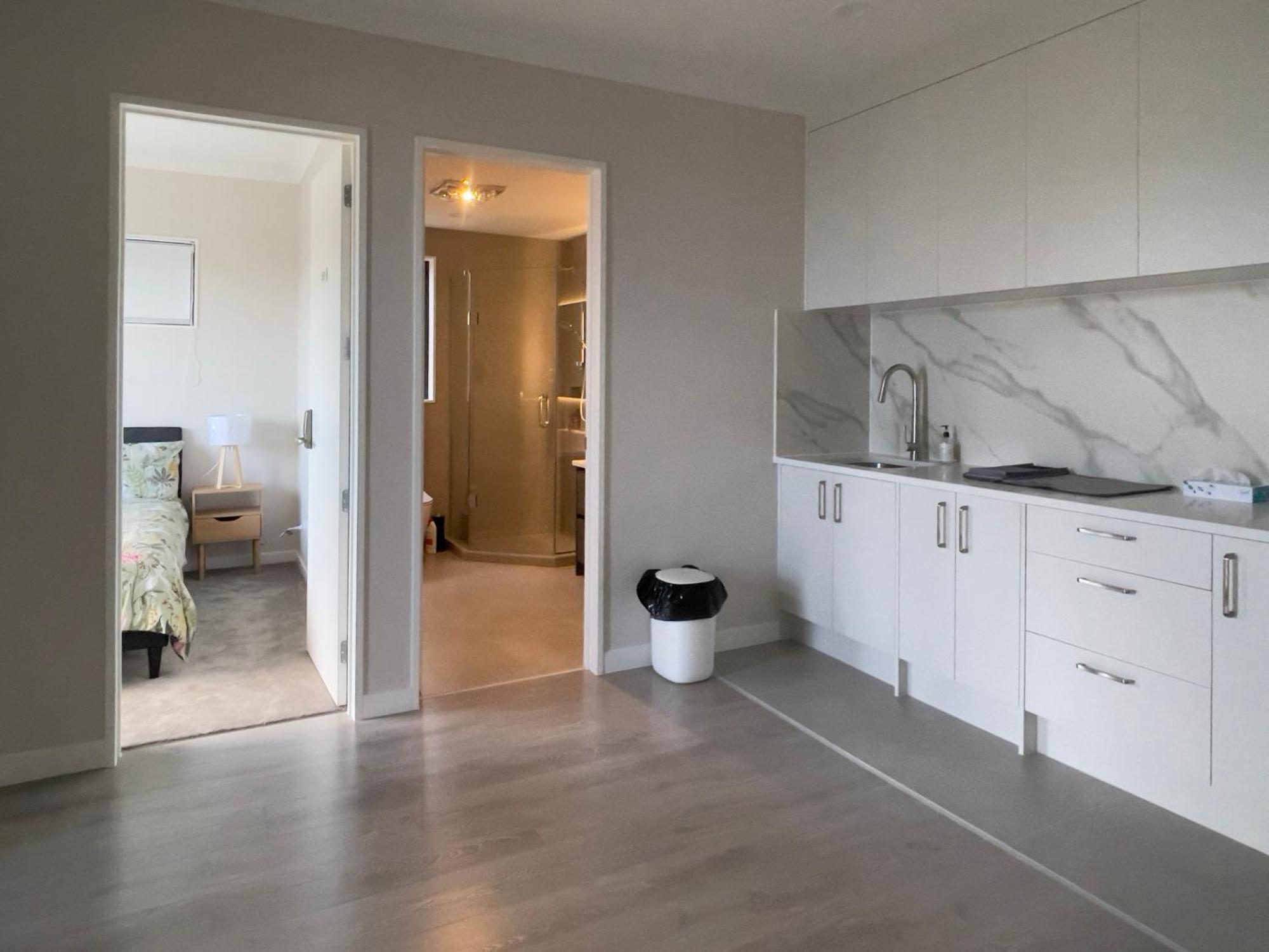 Murphys Guest - Big Savings With Daytime Noise, 3-night Minimum * Auckland