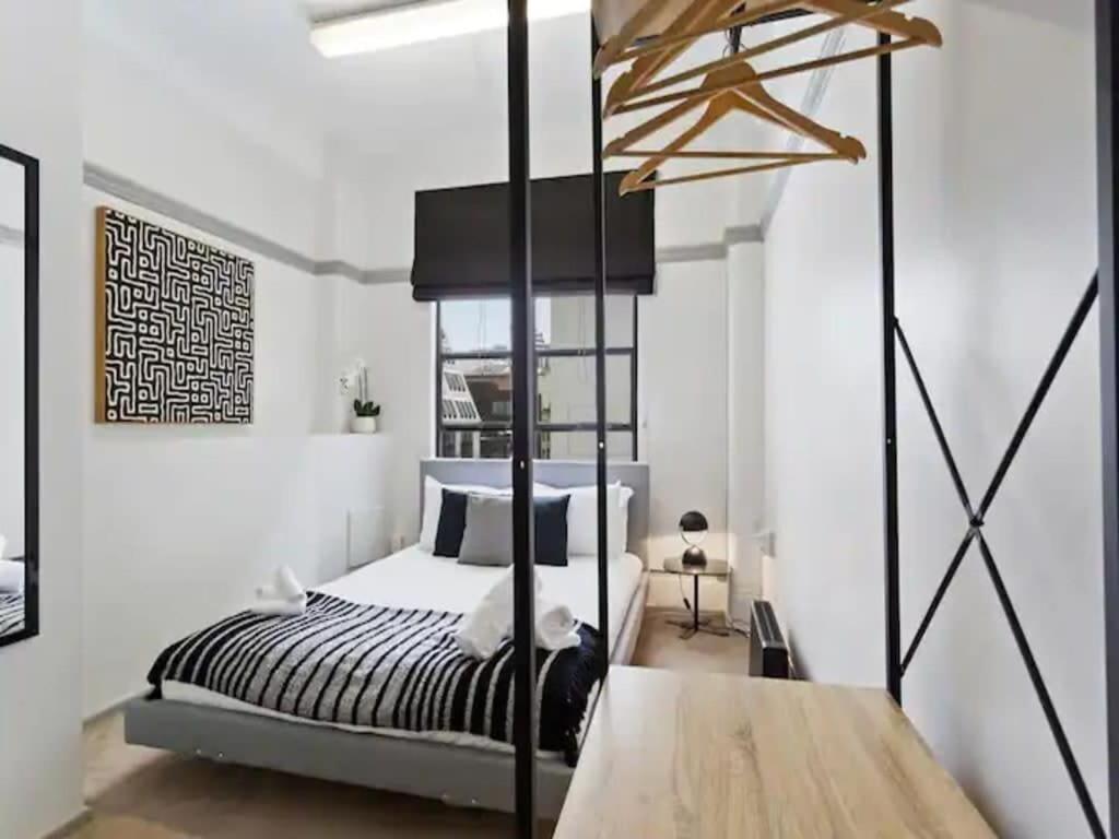 Lovely 1-bedroom Unit In *