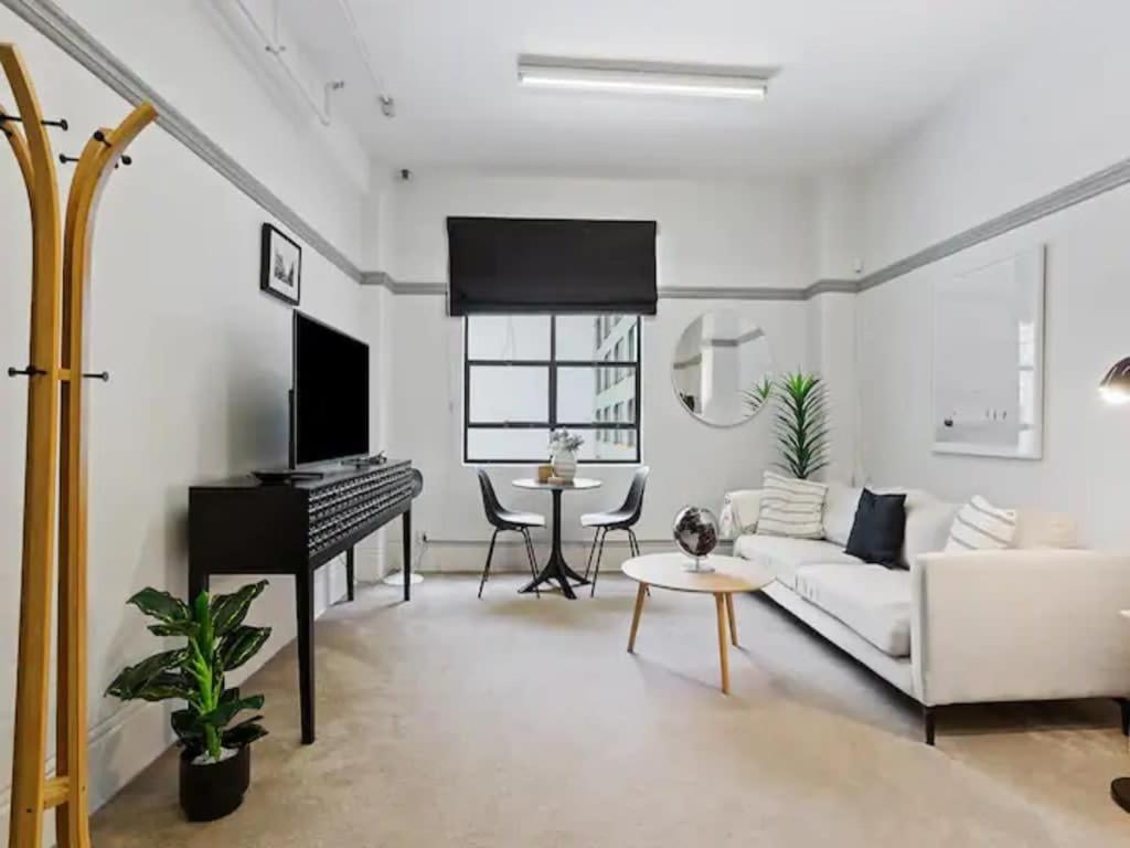Lovely 1-bedroom Unit In