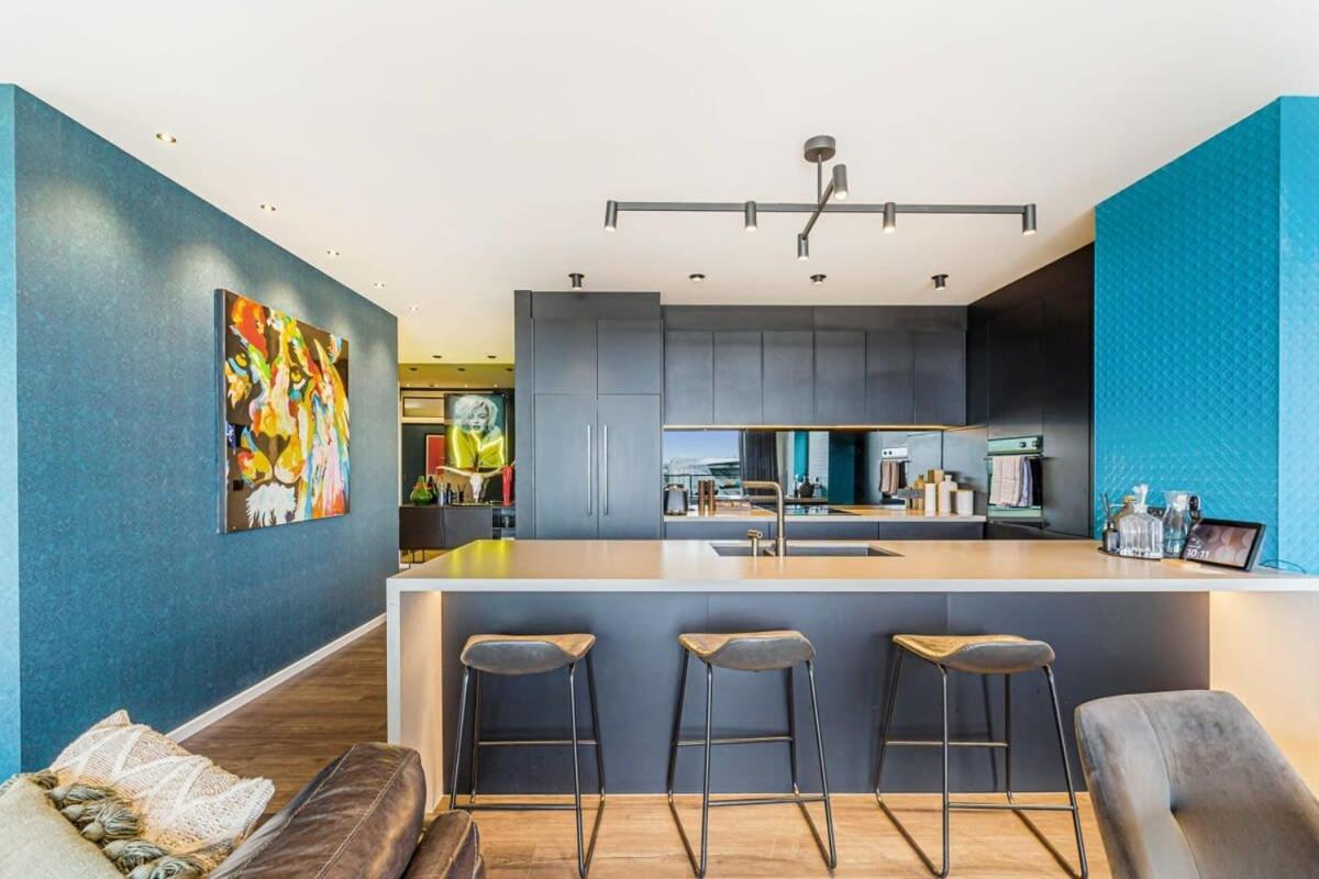 Awesome W Parking Apartment Auckland