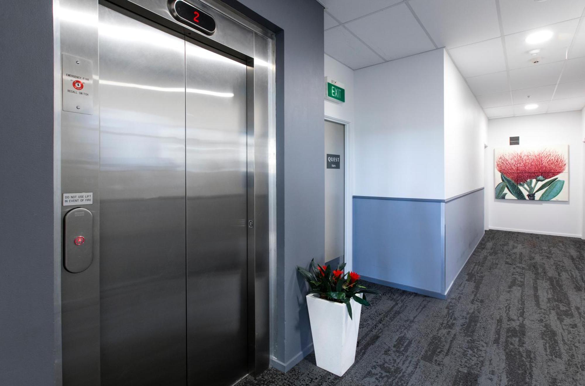 Quest Henderson Aparthotel 4*