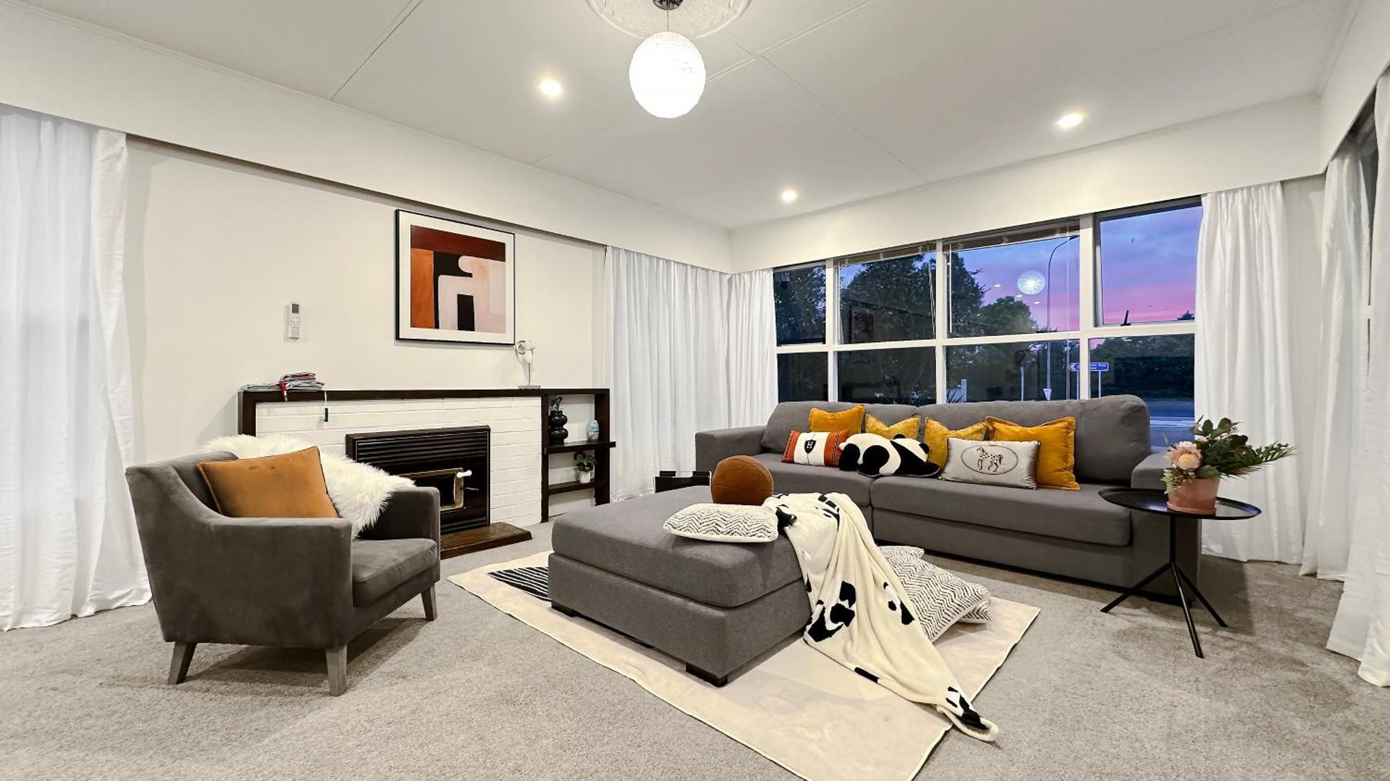 Apartment Schoolzone, Golf, Location - By The Bay 5 Bedroom *