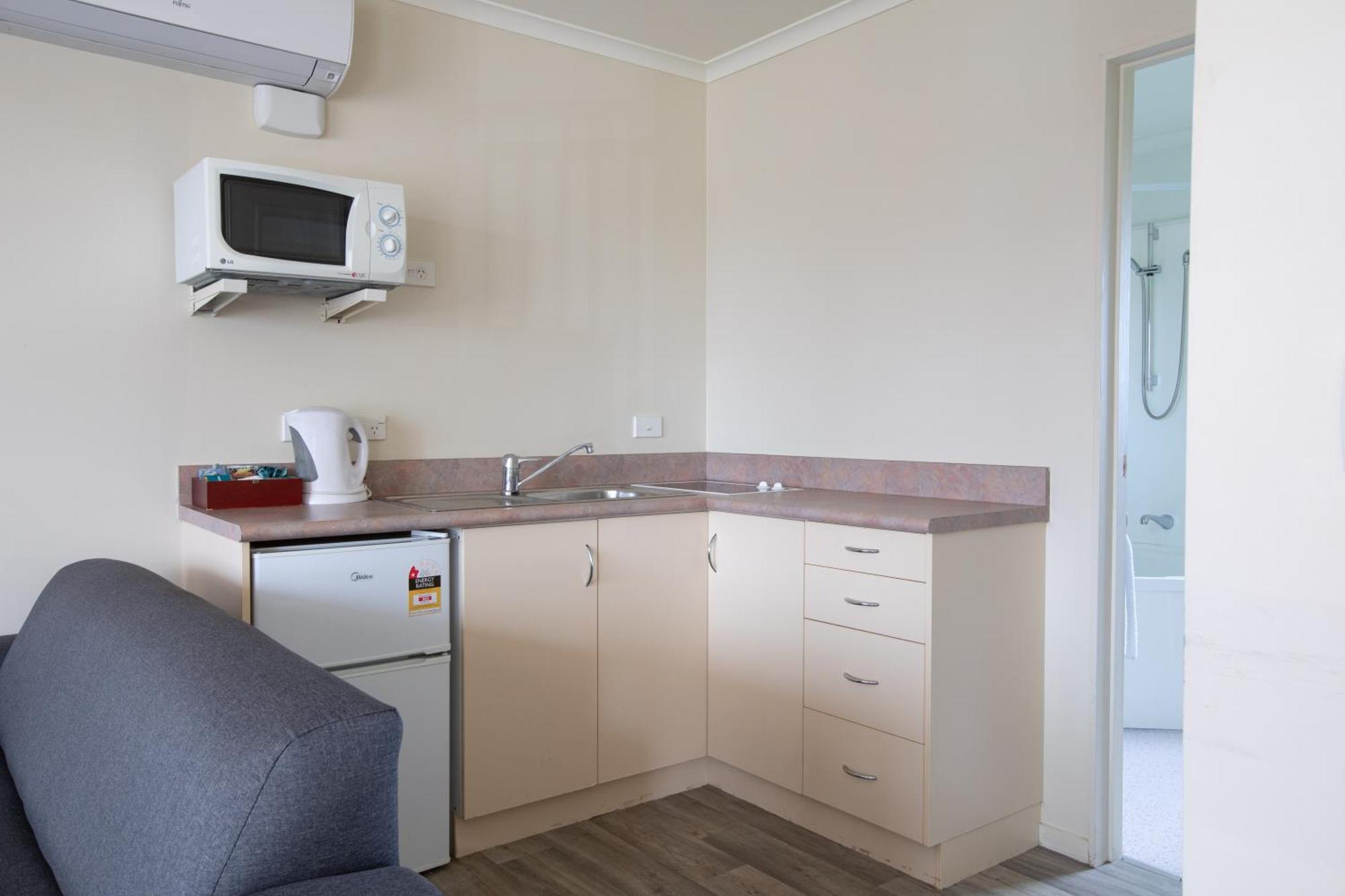 Motel Bks Pioneer