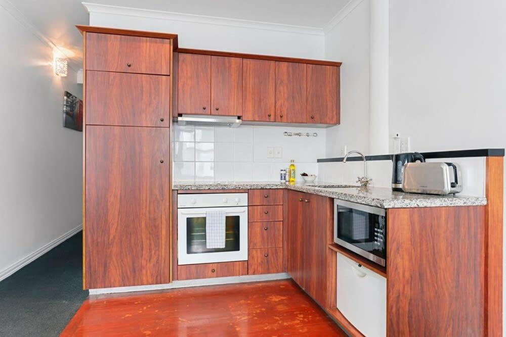 On Princes Wharf Apartment *