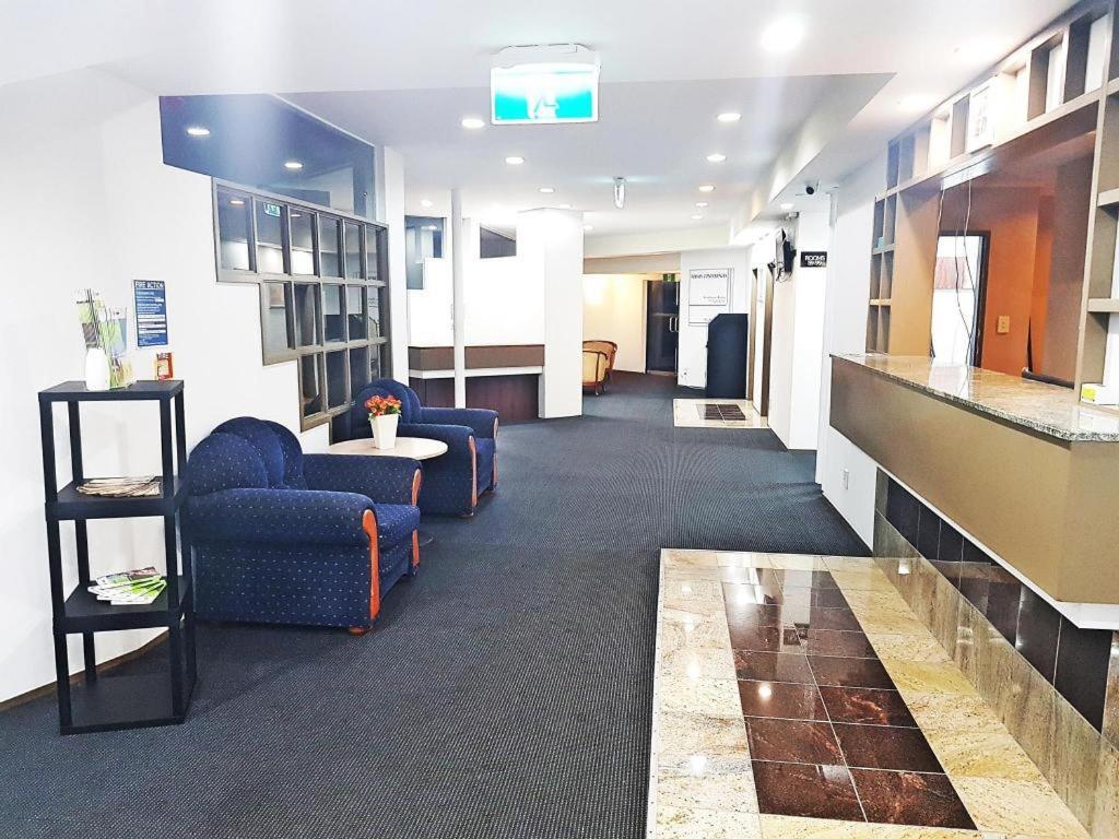 Airport Palms Hotel 3*