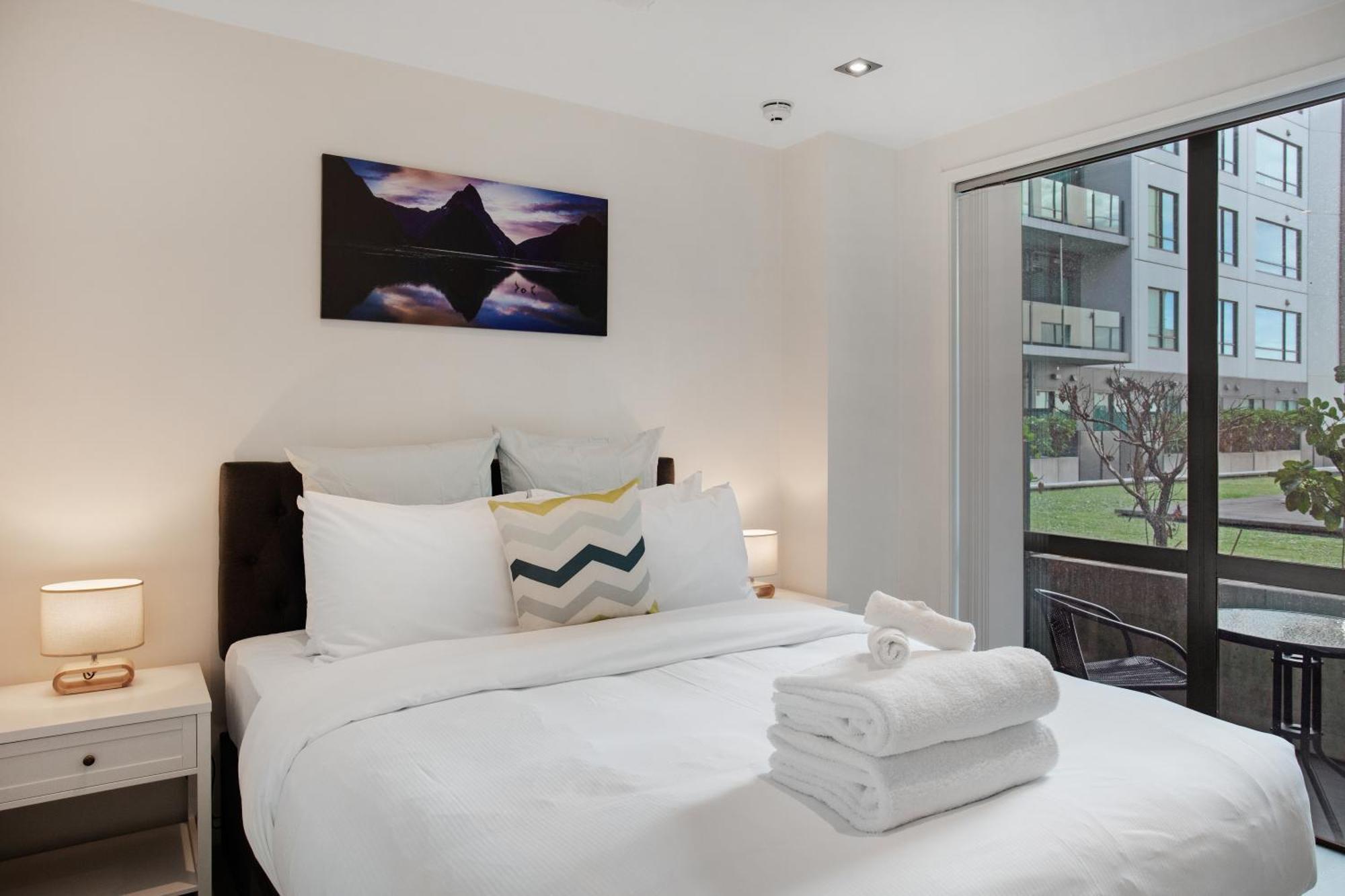 Quayside Quarters Close To Spark Arena * Auckland