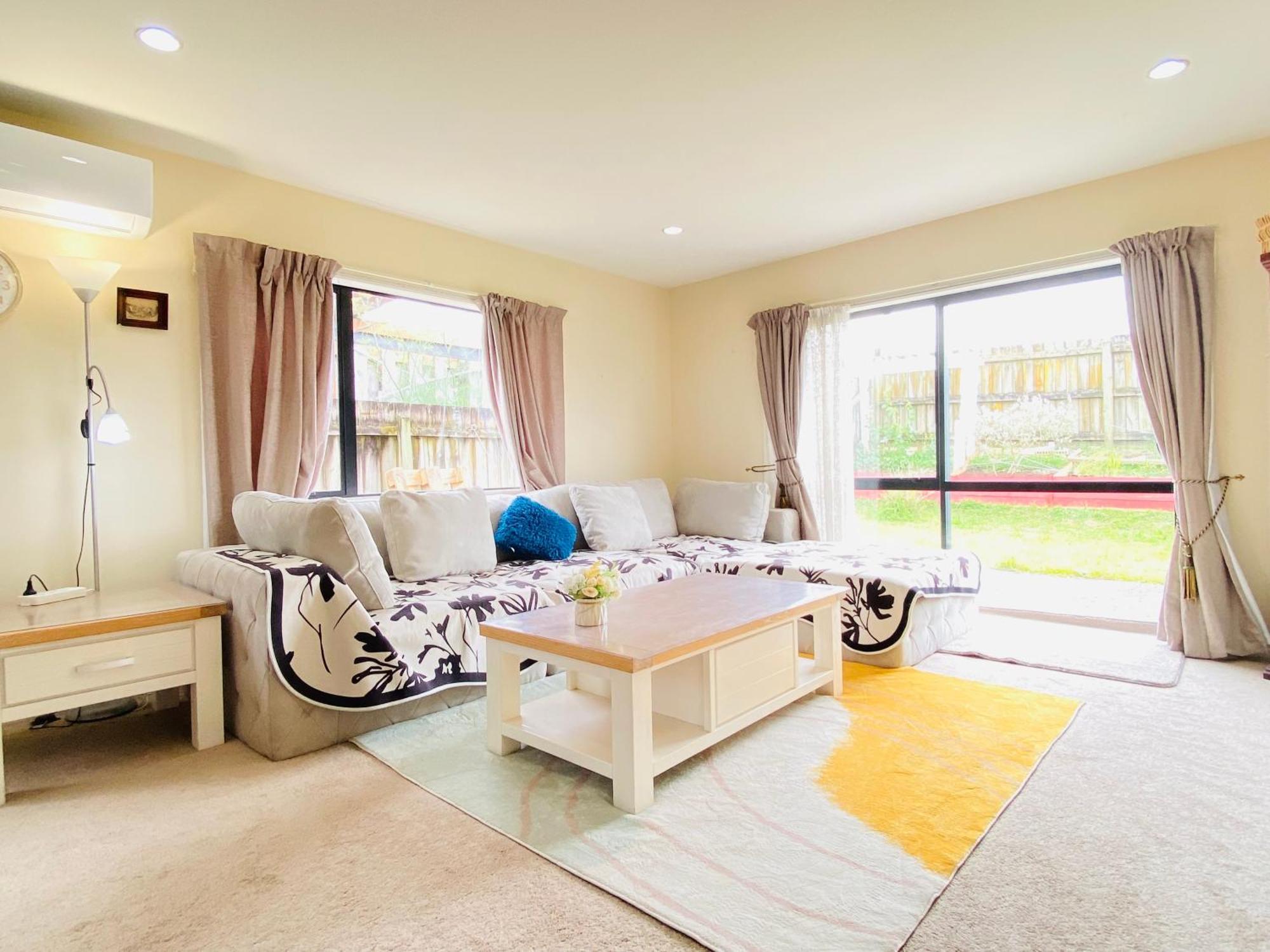 Entire House In West Holiday home Auckland