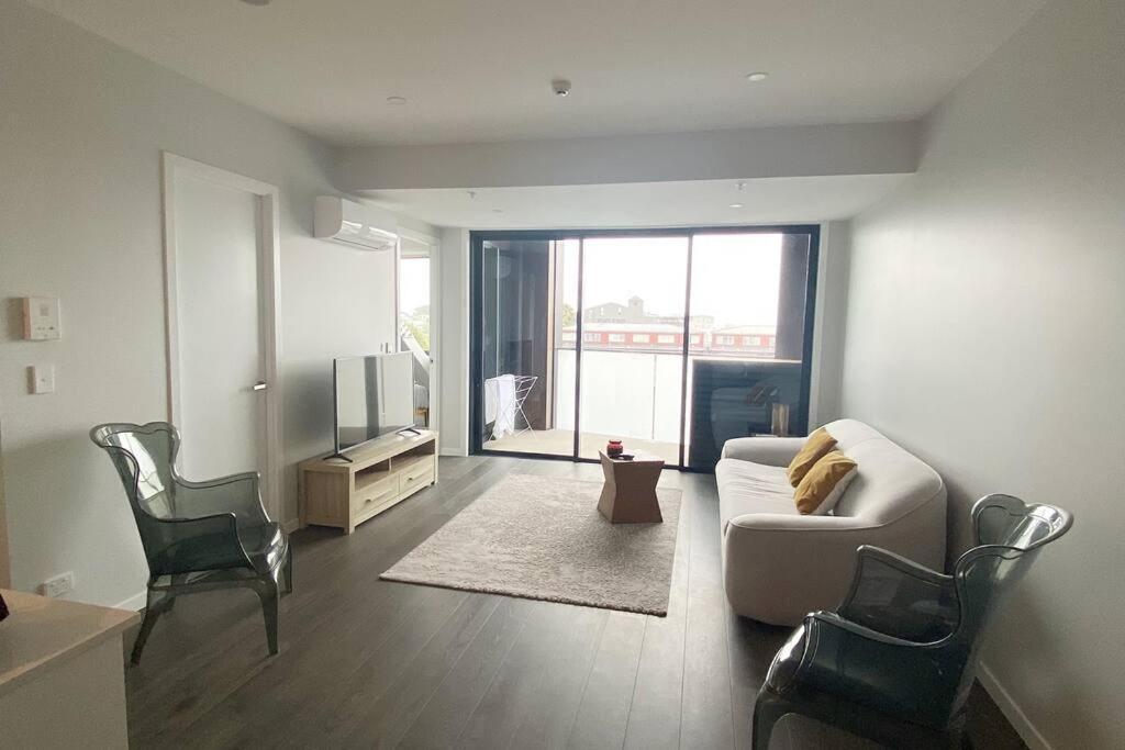 Apartment No 1 Location In Mt Eden!