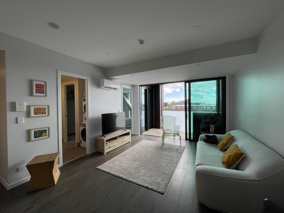 Apartment No 1 Location In Mt Eden! Auckland