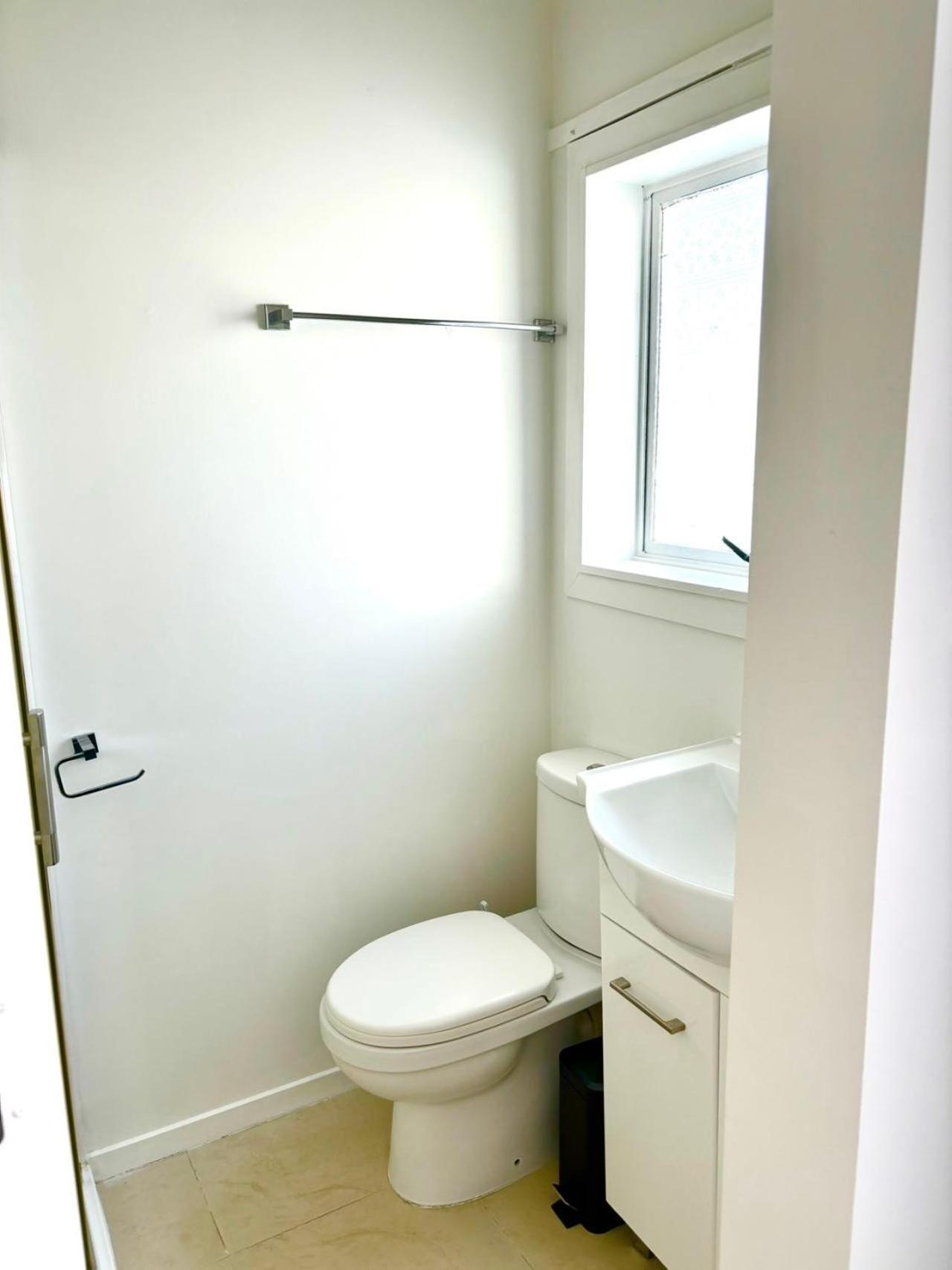Newmarket Cozy-home Guest house
