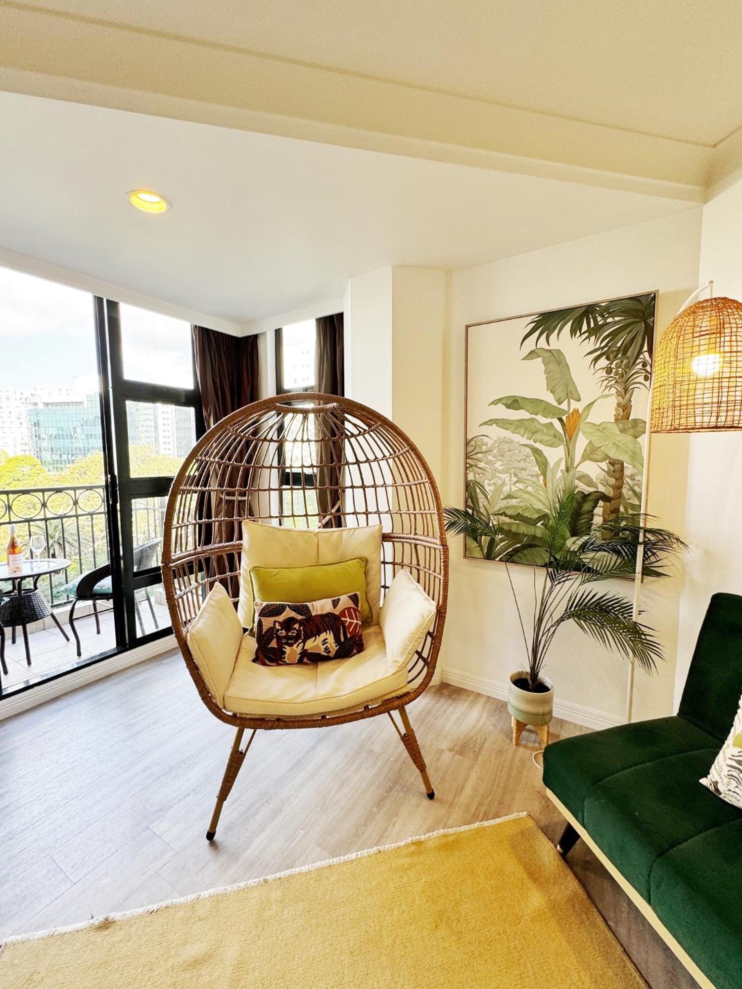 Spacious Park Views With Spa, Pool, Gym, Netflix Apartment Auckland