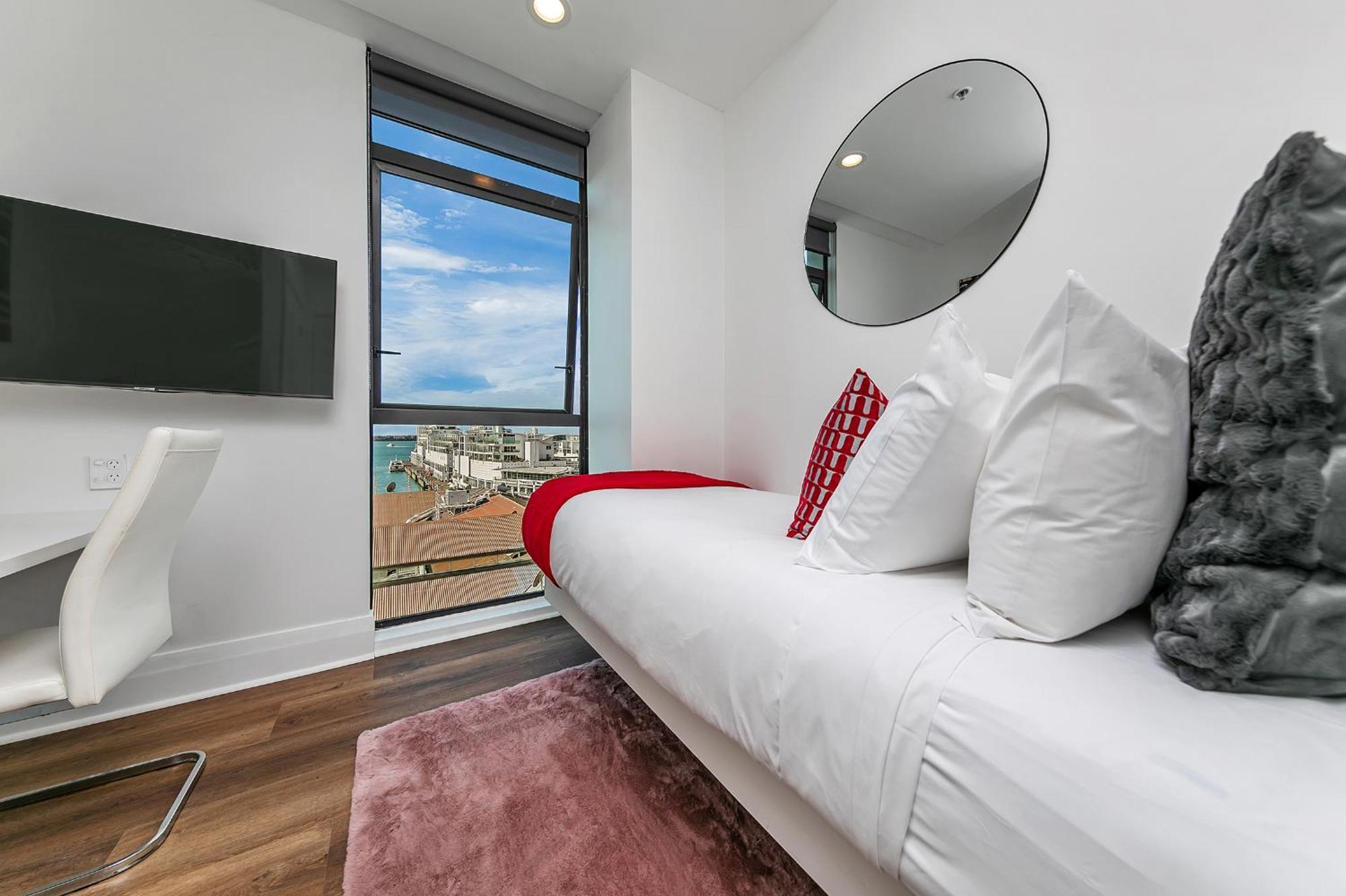 Penthouse Crown Apartment *
