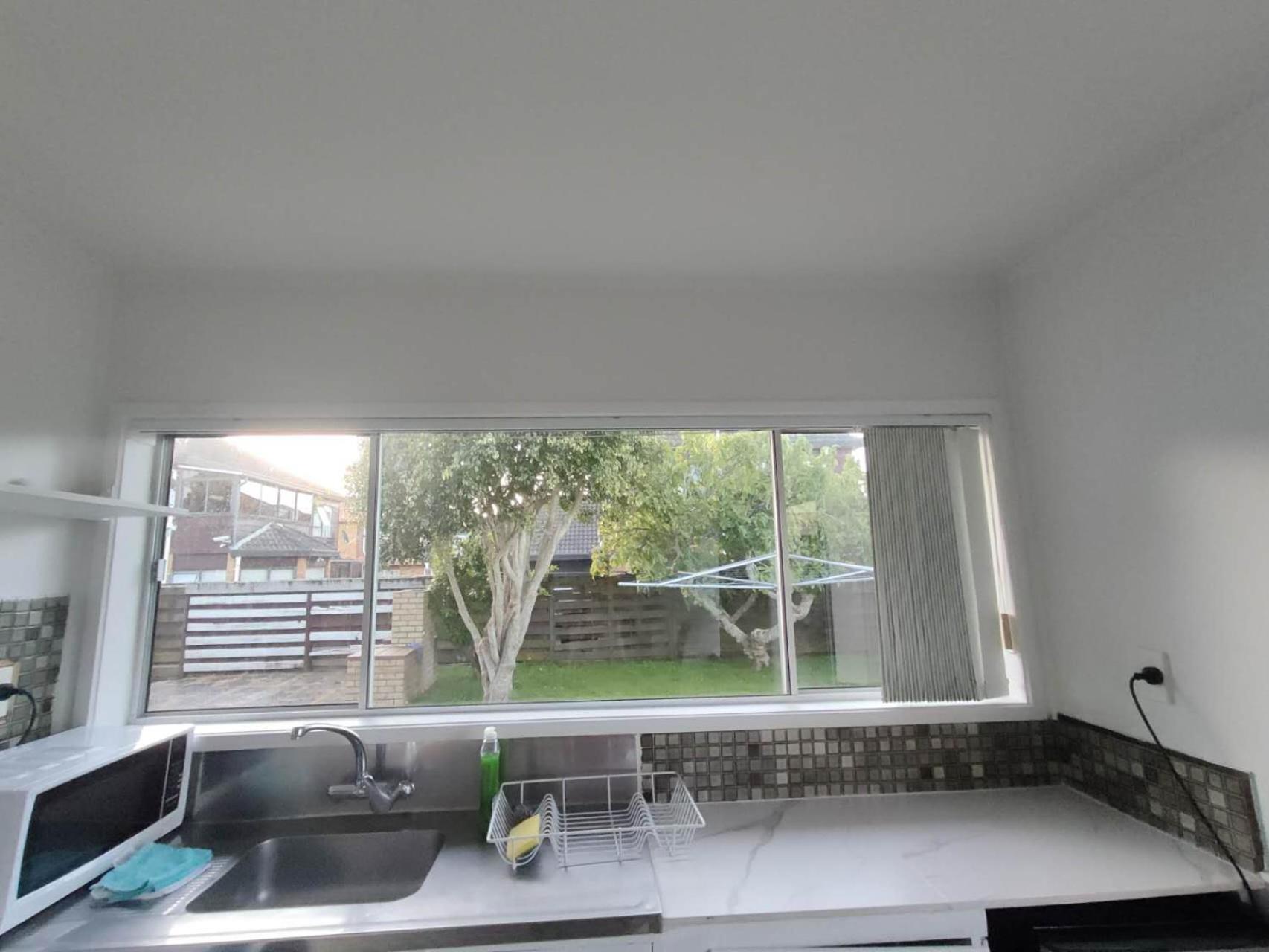 Small 2-bedroom Flat At Rangiatea Road, Epsom, * Auckland