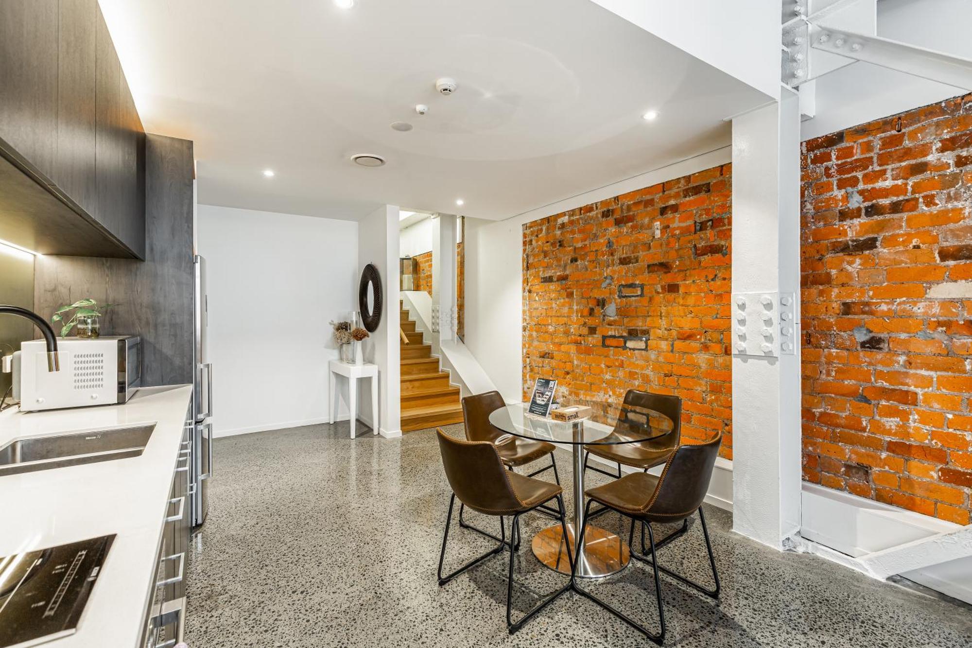 Modern Downtown In The Heart Of Cbd Walk Everywhere Apartment *