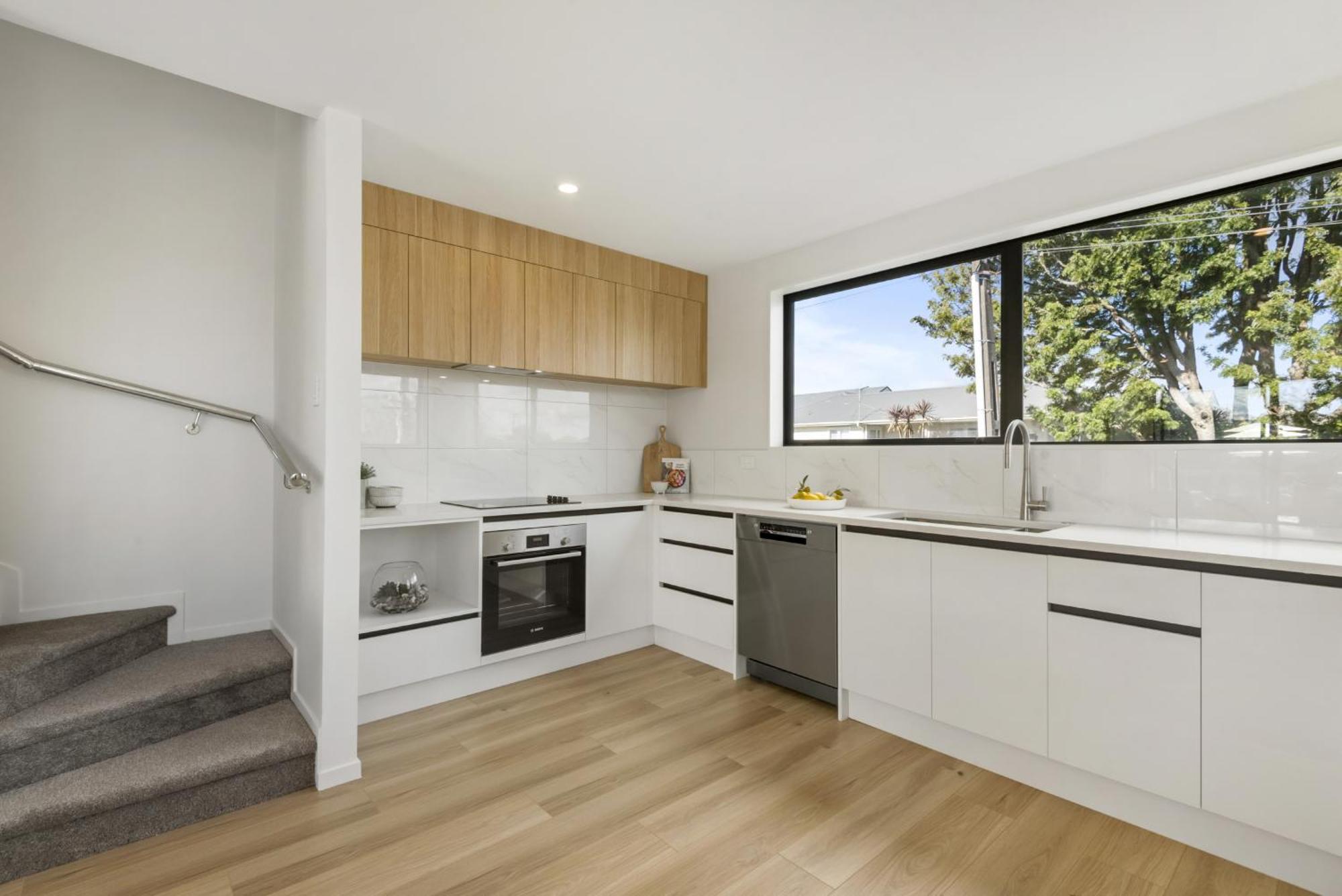 Hot Deal! Brand New Townhouse Close To Rainbow's End Villa *