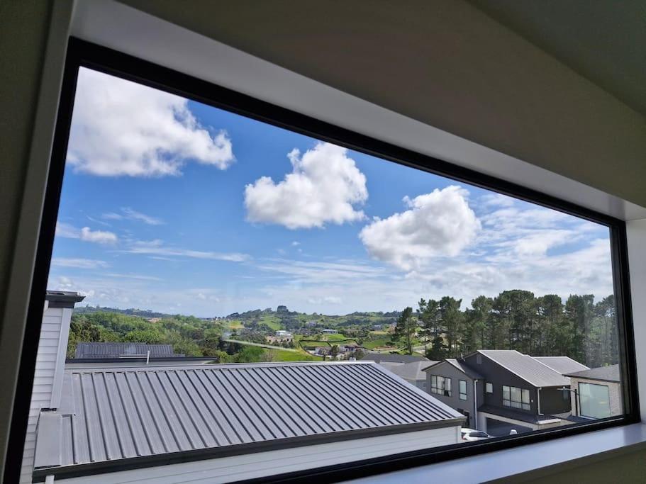Greenstead Retreat 11 Beds, 8 Bedrooms, 5 Baths Holiday home *