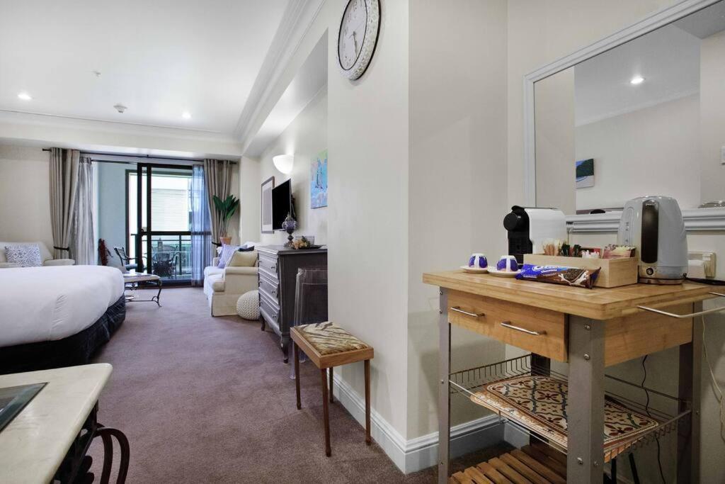 Deluxe Centre Hot Tub Heated Swimming Pool * Auckland