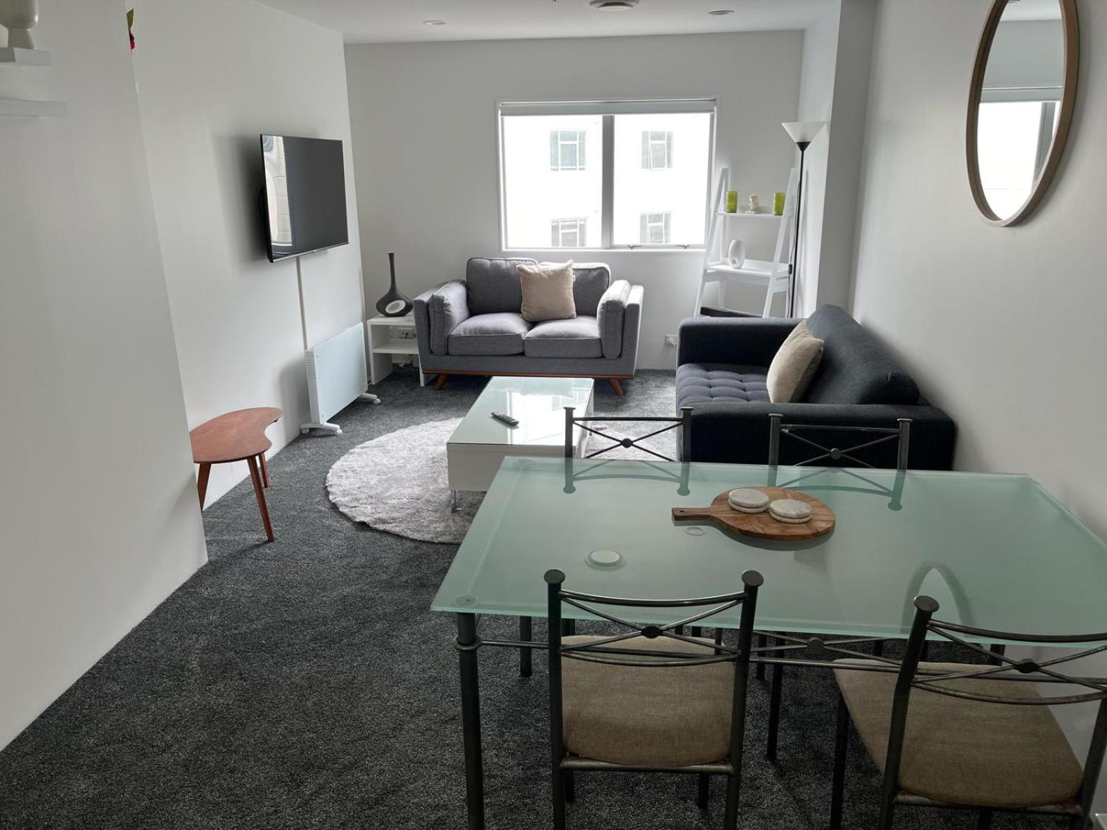 Apartment 2br Newly Renovated W Free Parking