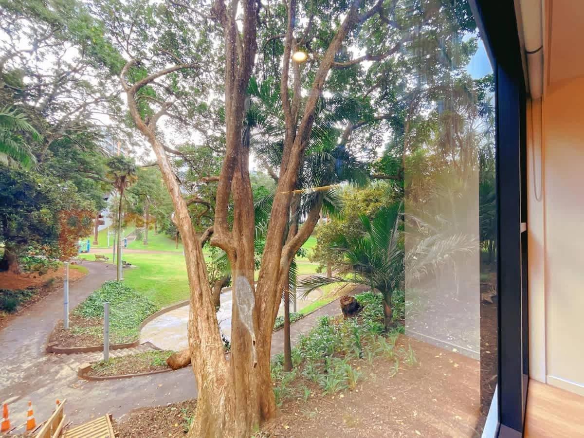 Apartment Tree-lined Parkside With Pool & Gym
