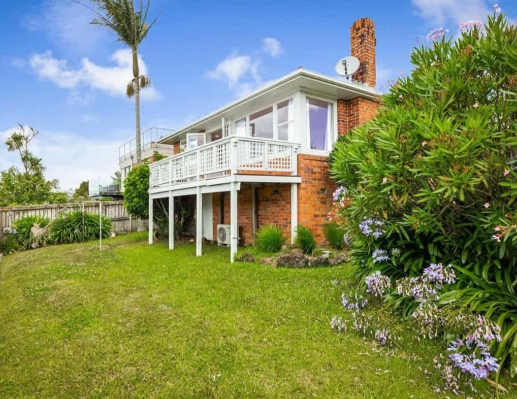 Serene 2br In Meadowbank W Balcony & Parking * Auckland