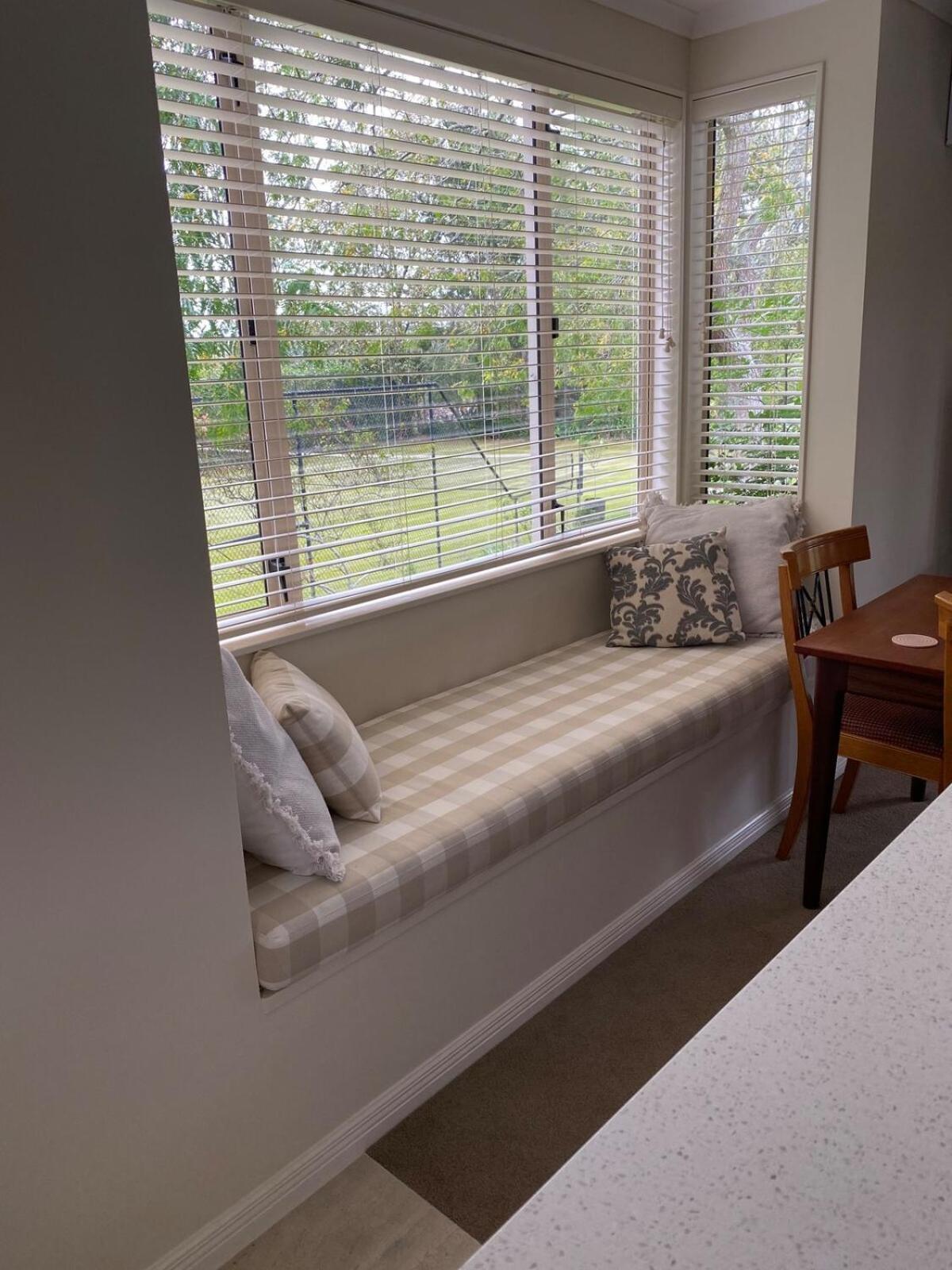 Country Escape With Tennis Court * Auckland