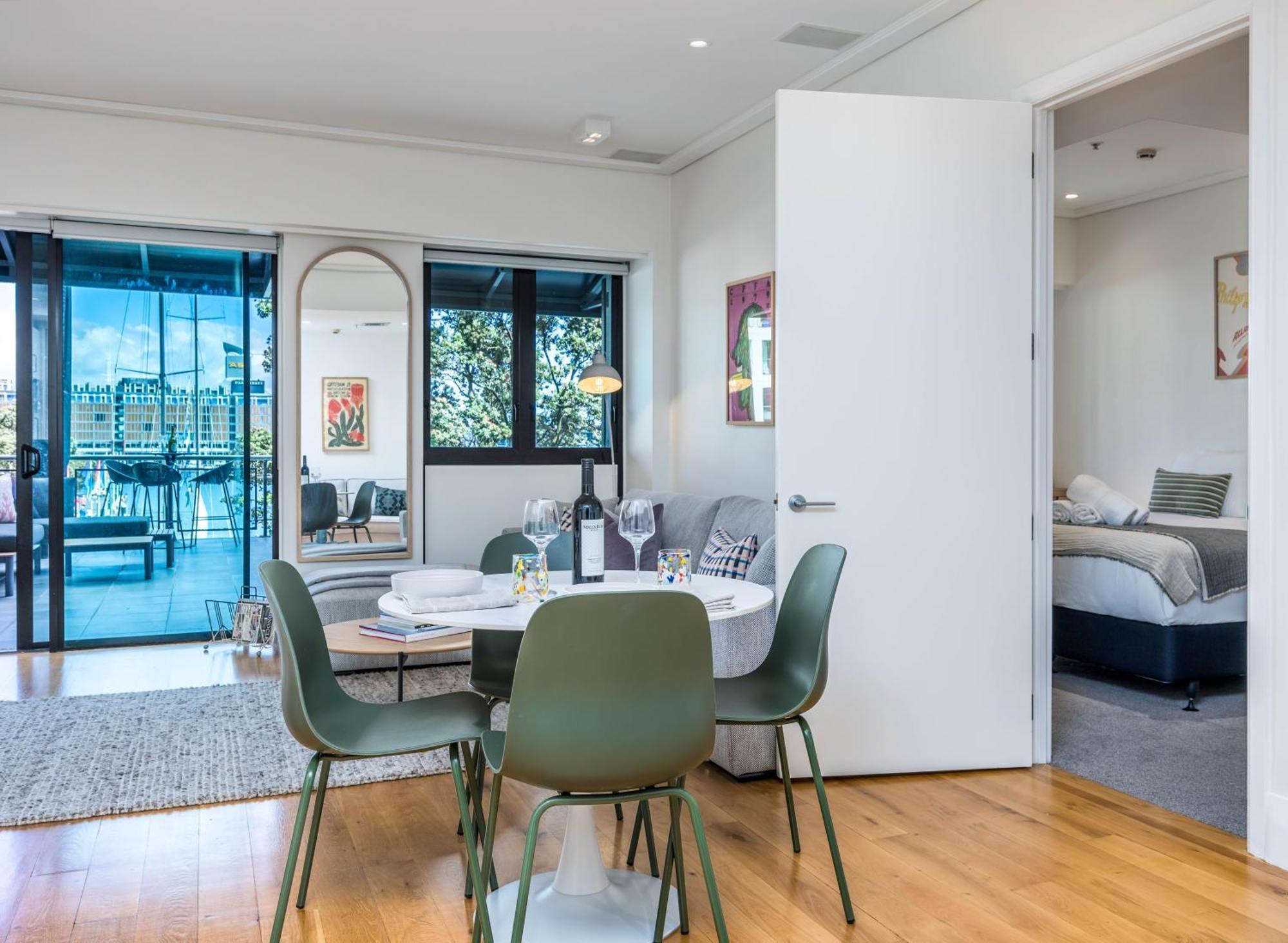 Apartment Stunning Viaduct W Harbour Views, Pool And Free Parking Auckland